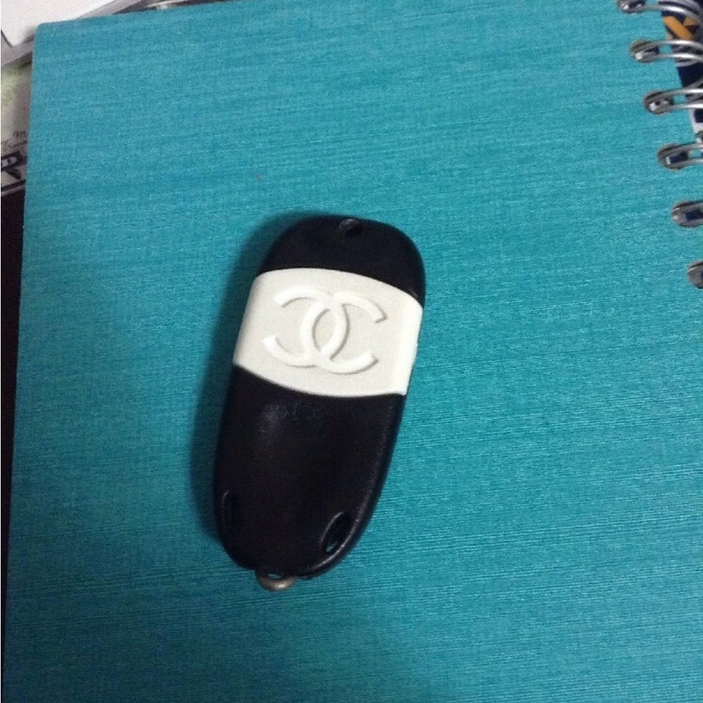 Chanel key ring
